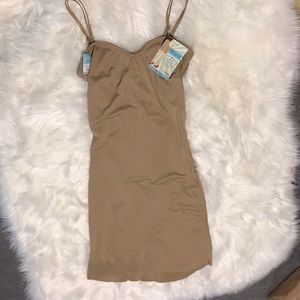 LOVE YOUR ASSETS FULL SLIP